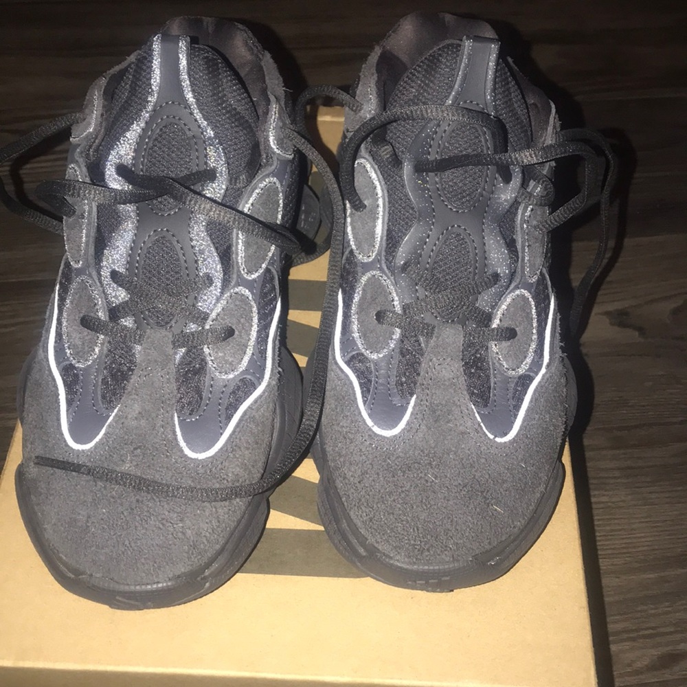 Authentic yeezy boost 500